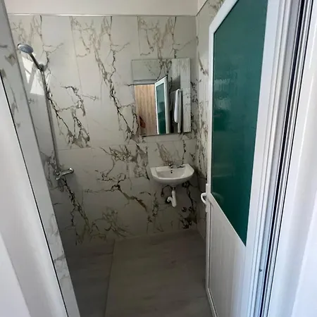 Apartment Adi's *