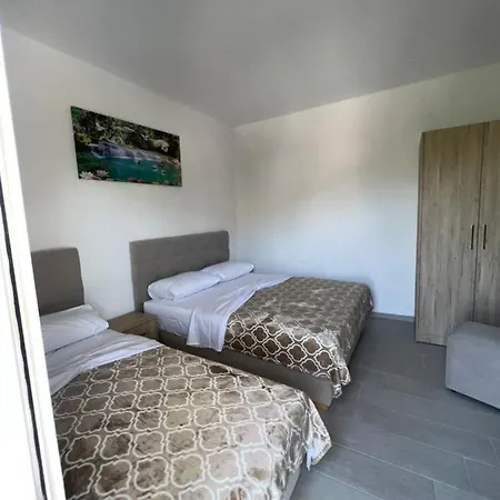 Adi's Sarande